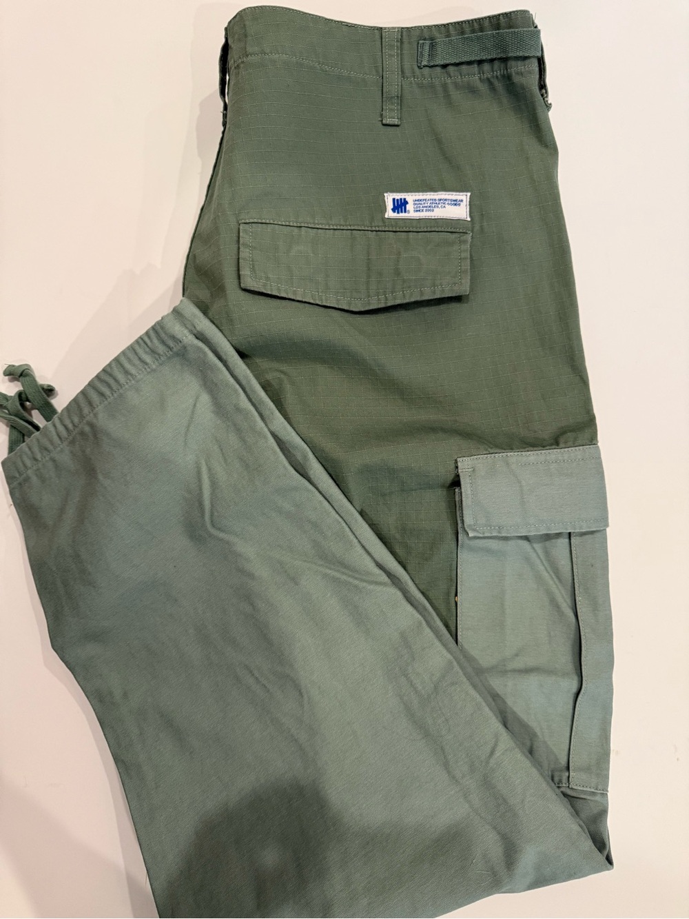 UNDEFEATED Two-Tone Olive Green Cargo Pants - Men